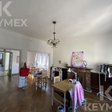 Casa en PH | 5 dormitorios | primer piso por escalera | Berisso