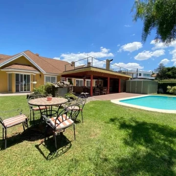 Espectacular Casa en Lomas de La Tahona