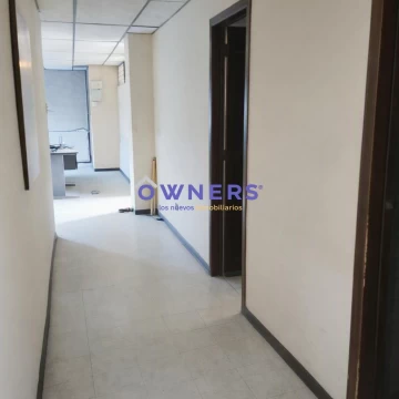 ALQUILER OFICINA -MEZZANINE Y PLANTA BAJA