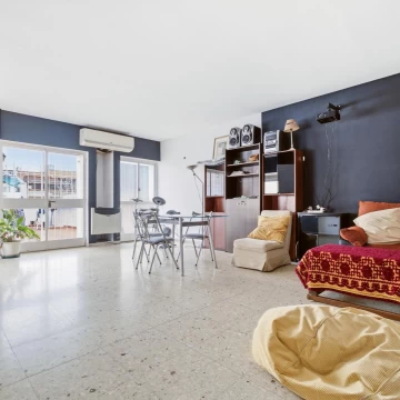 Casa 5 ambientes | Venta en Devoto| con Local y cochera