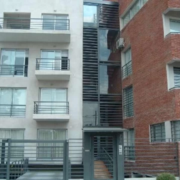 DEPARTAMENTO 3 AMB. AL FRENTE C/ PATIO, Ramos Mejia
