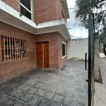 ALQUILER | Local en Los Perales