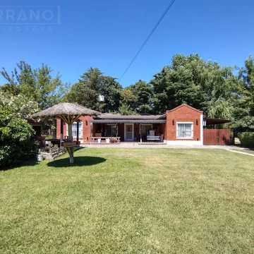 Venta casa 3 ambientes en Barrio Parque Sakura, Exaltación de la Cruz, apta crédito
