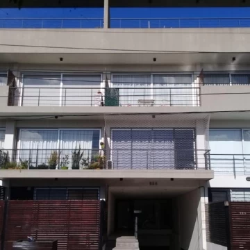EXCELENTE DPTO 2 AMB. CONTRA FRENTE DE 50 MTS2.