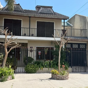 casa 5 ambientes venta Ramos Mejia