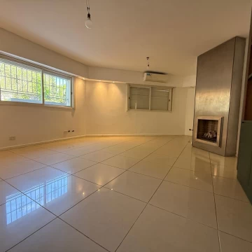 PH en Belgrano R - Esquina plaza Castelli  Exclusivo Profesional / Comercial - SIN EXPENSAS