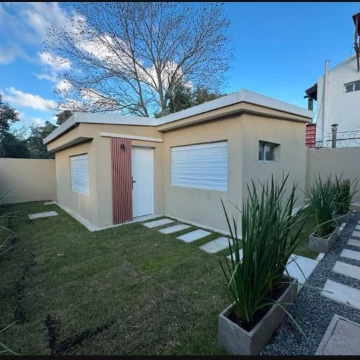 Venta 2 Dormitorios con patio entrega inmediata- Carrasco Norte