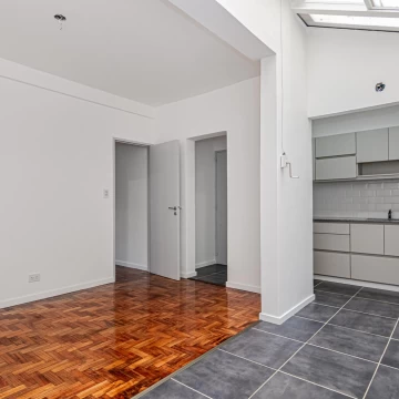 Hermoso Departamento en venta, 2 ambientes todo reciclado, en Belgrano.