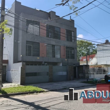 VENTA COCHERA VILLA BALLESTER