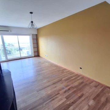 Departamento en Alquiler a metros de Bv. Oroño y el Río, Rivadavia al 2200