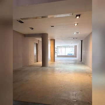Local comercial de 285 m² con patio y oficinas en altura – Villa Crespo