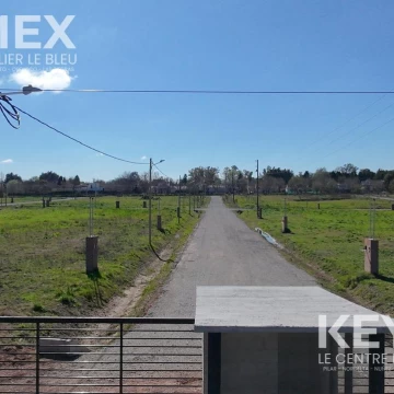 Venta Terreno en Barrio Semi Privado, Manzanares