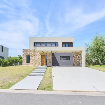 VENTA Casa en Terralagos tres cuartos