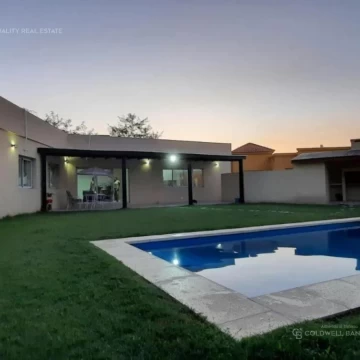 Casa en venta barrio islas el cantón 