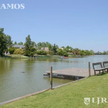 Casa a La Laguna central con 3 dormitorios   en venta  en Santa Barbara
