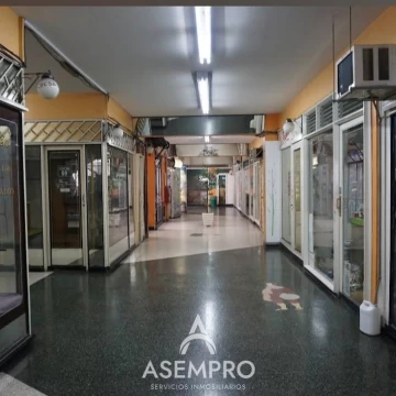 Local en Venta en Galeria Av Entre Rios al 1000