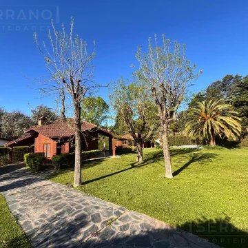Alquiler temporal , casa 4 amb sobre lote de 1500 m2. Parque Sakura, Exaltacion de la Cruz