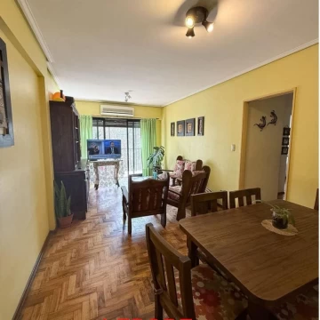 VENTA DEPARTAMENTO CUATRO AMBIENTES CON DEPENDENCIA,  PALERMO
