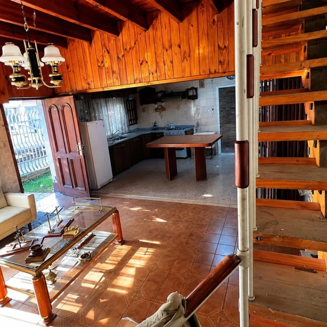 CASA LOTE PROPIO 4 AMBIENTES PARQUE COCHERAS VILLA LUZURIAGA