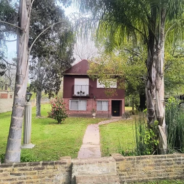 Casa Venta en Rio/Arroyo Canal Arias Burucuya 700