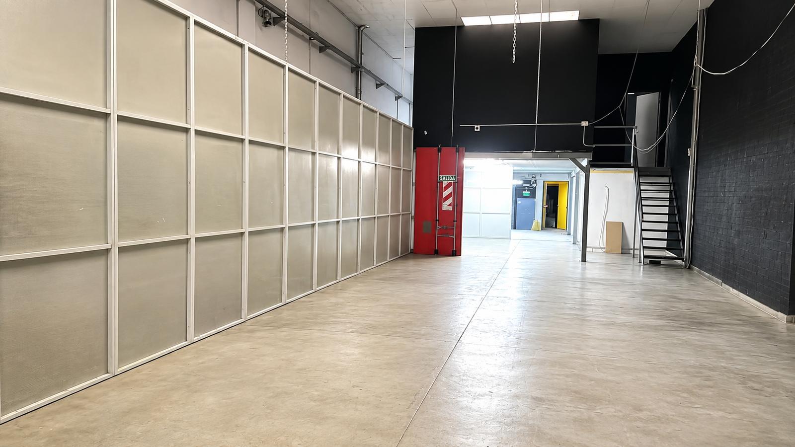 Depósito de 688 m² en Villa Crespo, foto 3