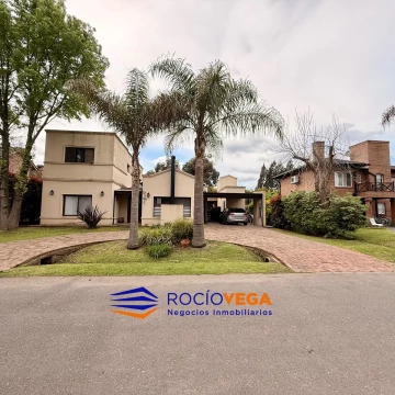 Casa a la venta en club de campo San Patricio