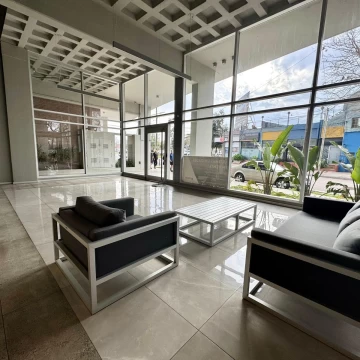 Venta departamento 1 dormitorio Nuevo Balcon frente con Parrillero - Granadero Baigorria Amenities