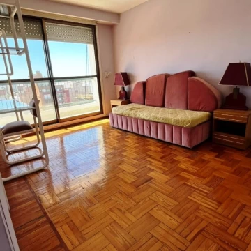 DEPARTAMENTO EXCLUSIVO DE 4 DORMITORIOS + 5 COCHERAS EN EL CENTRO DE ROSARIO