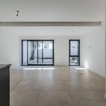Venta. Departamento 3 ambientes a estrenar. Con patio. Eléctrico. Liniers