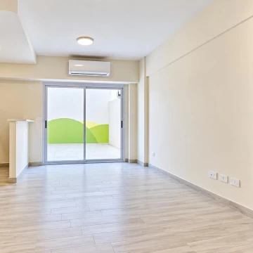 Alquiler Monoambiente a Estrenar con Gran Patio y Amenities – Monserrat