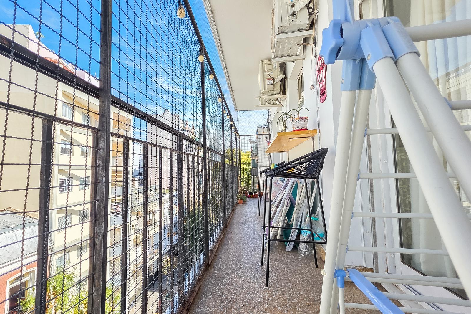 Venta depto 4 ambientes , con balcón al frente - Flores - 2