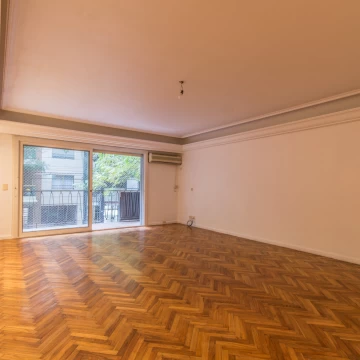 Piso de cuatro ambientes - Palermo Nuevo - Cochera y baulera