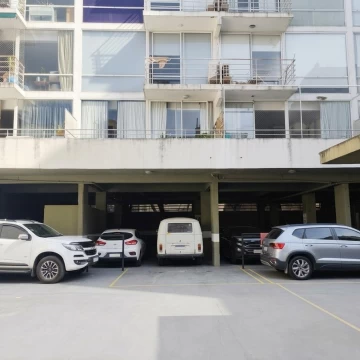 VENTA COCHERA EN ALMAGRO - OPORTUNIDAD (BAJAS EXPENSAS)
