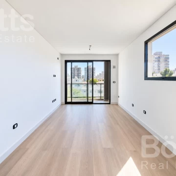 Venta  3 ambientes, Cochera , Posesión inmediata