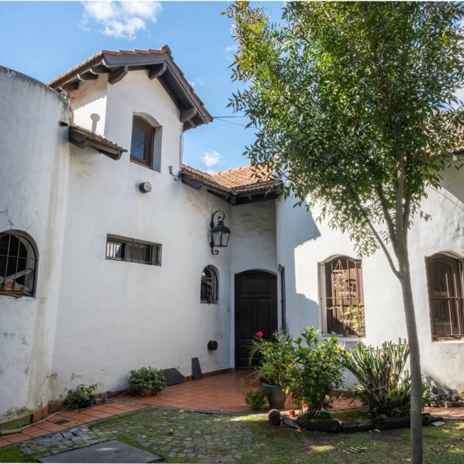 Casa - Troncos Del Talar - venta