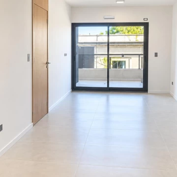 En venta departamento monoambiente en construcción en Saavedra