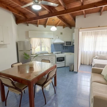 VENTA PH CASA 3 AMBIENTES CON COCHERA QUILMES