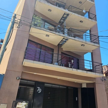 Venta departamento dos amb en Bernal con cochera