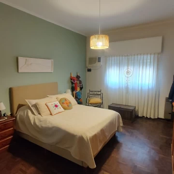 VENTA CASA 3 AMB COCHERAS/QUINCHO PATIO AVELLANEDA
