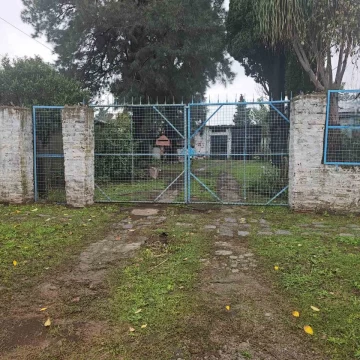 Venta casa con lote en Florecio Varela