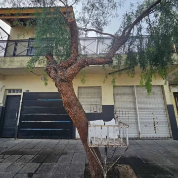 Venta en Bloque en Bernal Oeste.