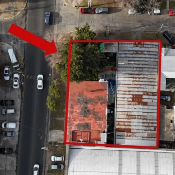 VENTA EN CONJUNTO LOTE LOCALES DEPOSITO QUILMES