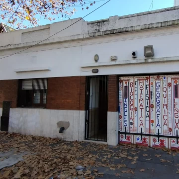 Venta Lote 10X43 M2 R2 p/inversión Bernal Centro