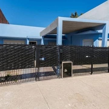 Venta casa 3 ambientes y cochera en Quilmes Oeste