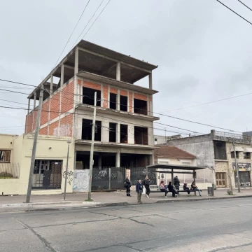 VENTA/PERMUTA EDIFiCIO A TERMINAR EN BERAZATEGUI