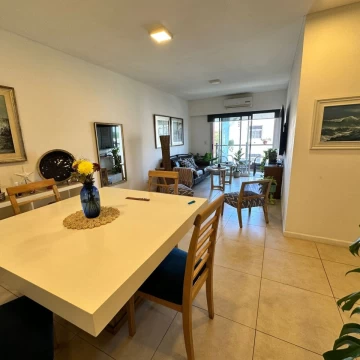 VENTA DPTO 3 AMBIENTES CON COCHERA BERNAL CENTRO