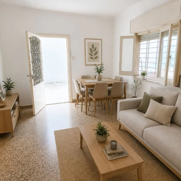 VENTA CASA 3 AMBIENTES COCHERA BERNAL CON TERRAZA