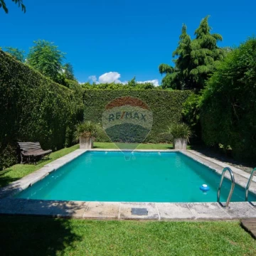 VENTA CASA 4 AMB COCHERA JARDIN PISCINA QUILMES