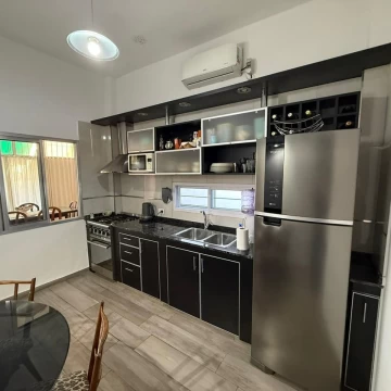 VENTA CASA 4 AMBIENTES EN EZPELETA