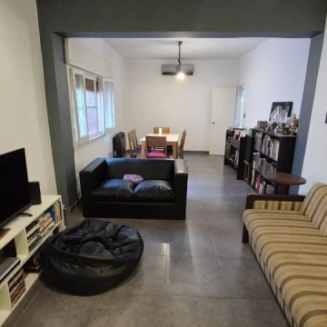 CASA PH DE 3 AMBIENTES EN QUILMES A LA VENTA